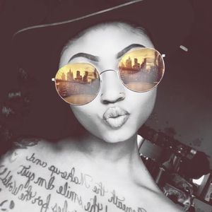 Meet your Posher, Tyler